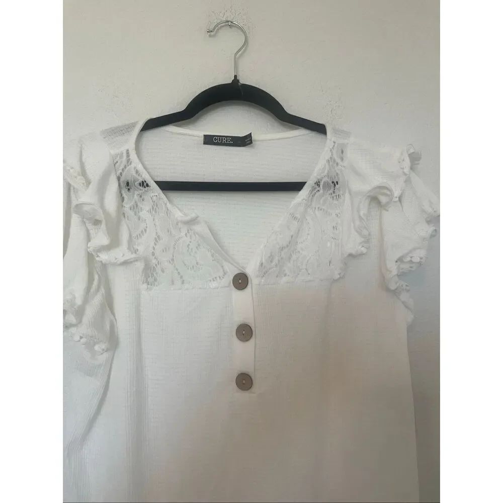 White Lace Ruffle Button-Front Top NEW NWT - Picture 3 of 6